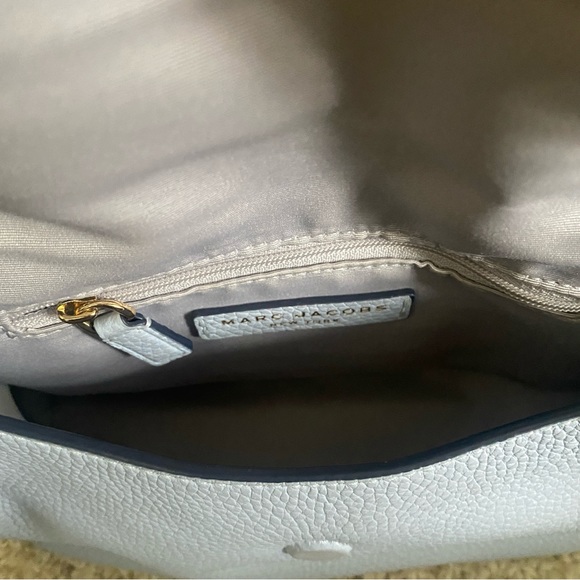 Marc Jacobs Mini groove leather bag gently used - Picture 5 of 9